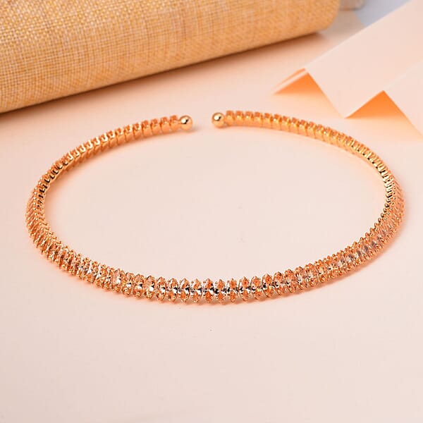 Simulated Champagne Diamond Choker Necklace 15-16 Inches In Goldtone 35.00 Ctw