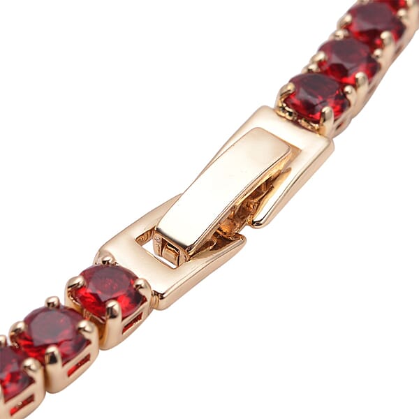 Simulated Red Diamond Necklace 18 Inches In Goldtone 53.00 Ctw