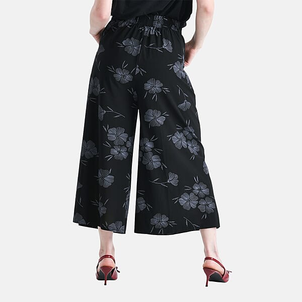TAMSY Black Floral Printed Wide Leg Capri Pant With Pockets - S/M