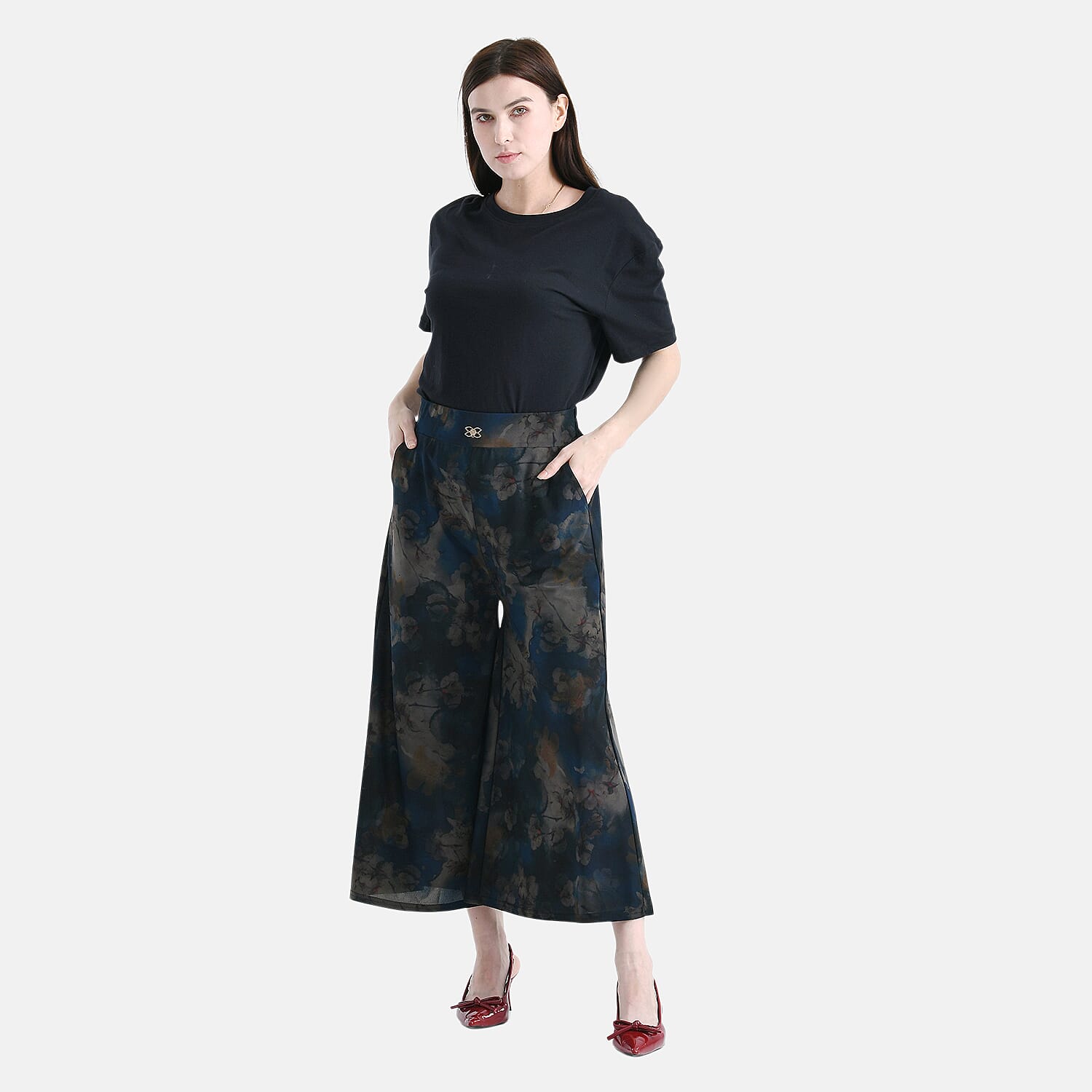 TAMSY Blue Floral Printed Wide Leg Capri Pant with Pockets - S/M