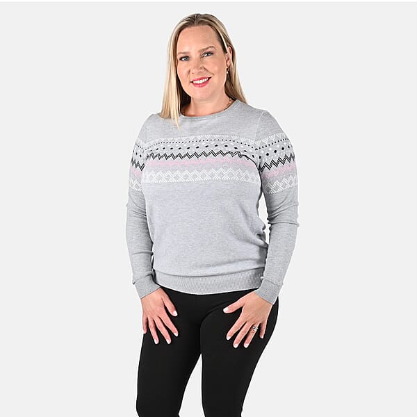 Tamsy Gray Knit Round Neck Sweater With Chevron Pattern - M