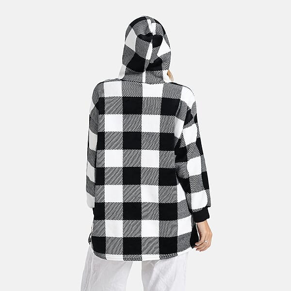 Tamsy Set Of 2 Pink Solid And Black Plaid Pattern Fleece Hoodie Sweater Blanket With Kangaroo Pocket