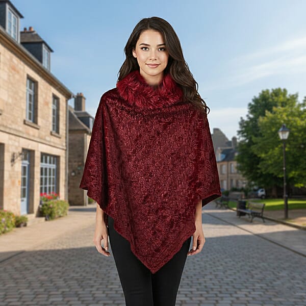 TAMSY Wine Jacquard Poncho With Fur Collar – One Size Fits Most