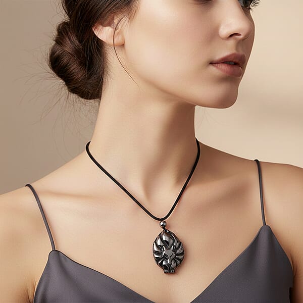Terahertz 95.00 Ctw Carved Fox Pendant With Black Cord In Necklace 28 Inches