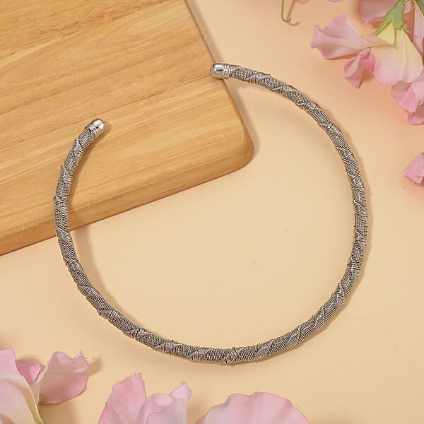Twisted Texture Necklace In Silvertone 16 Inches