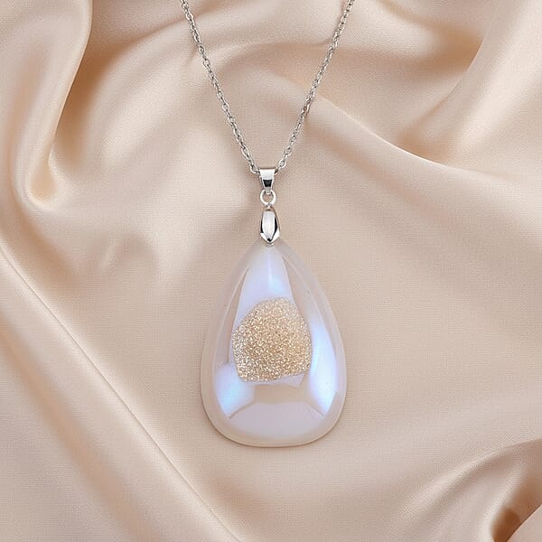 White Aurora Borealis Color Druzy Quartz 70.00 Ctw Pendant In Silvertone With Stainless Steel Necklace 20-22 Inches