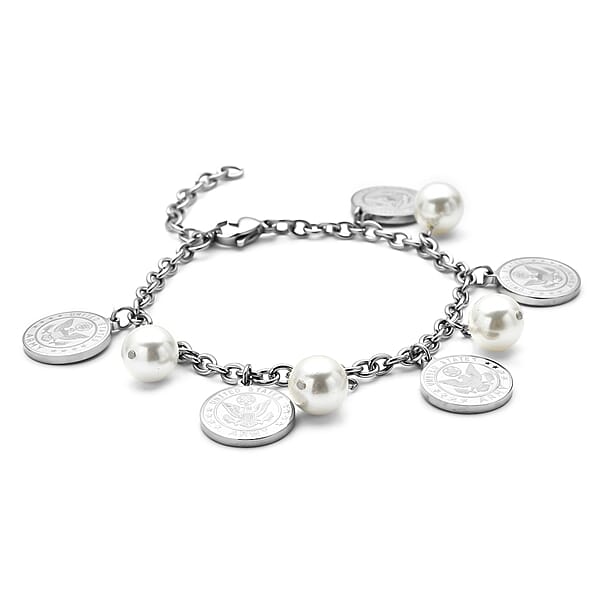 White Shell Pearl Coin Charm Bracelet In Stainless Steel (7.25 In) 1.00 Ctw