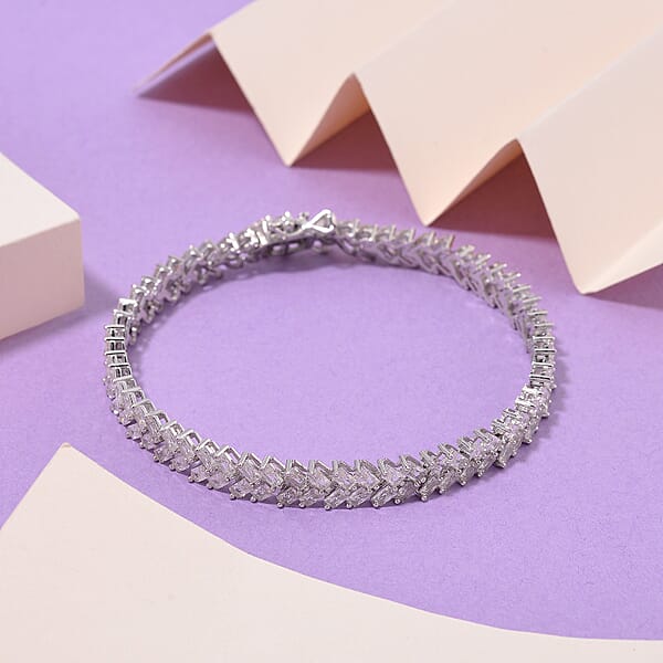 White Zircon 10.75 Ctw Sunray's Bracelet In Rhodium Over Sterling Sil (7.25 In)